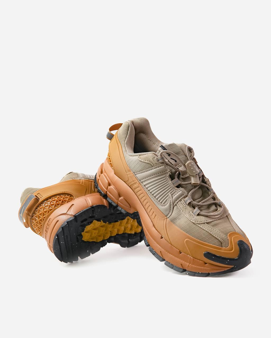 Nike Air Zoom Vomero Roam Flax