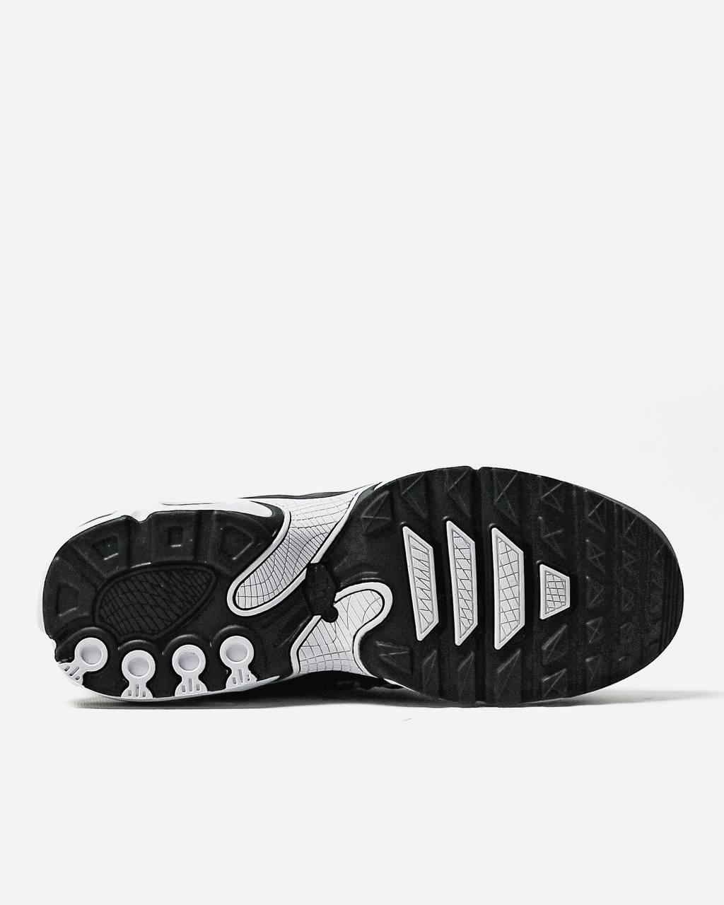 Nike Air Max Tn Plus Drift White Black