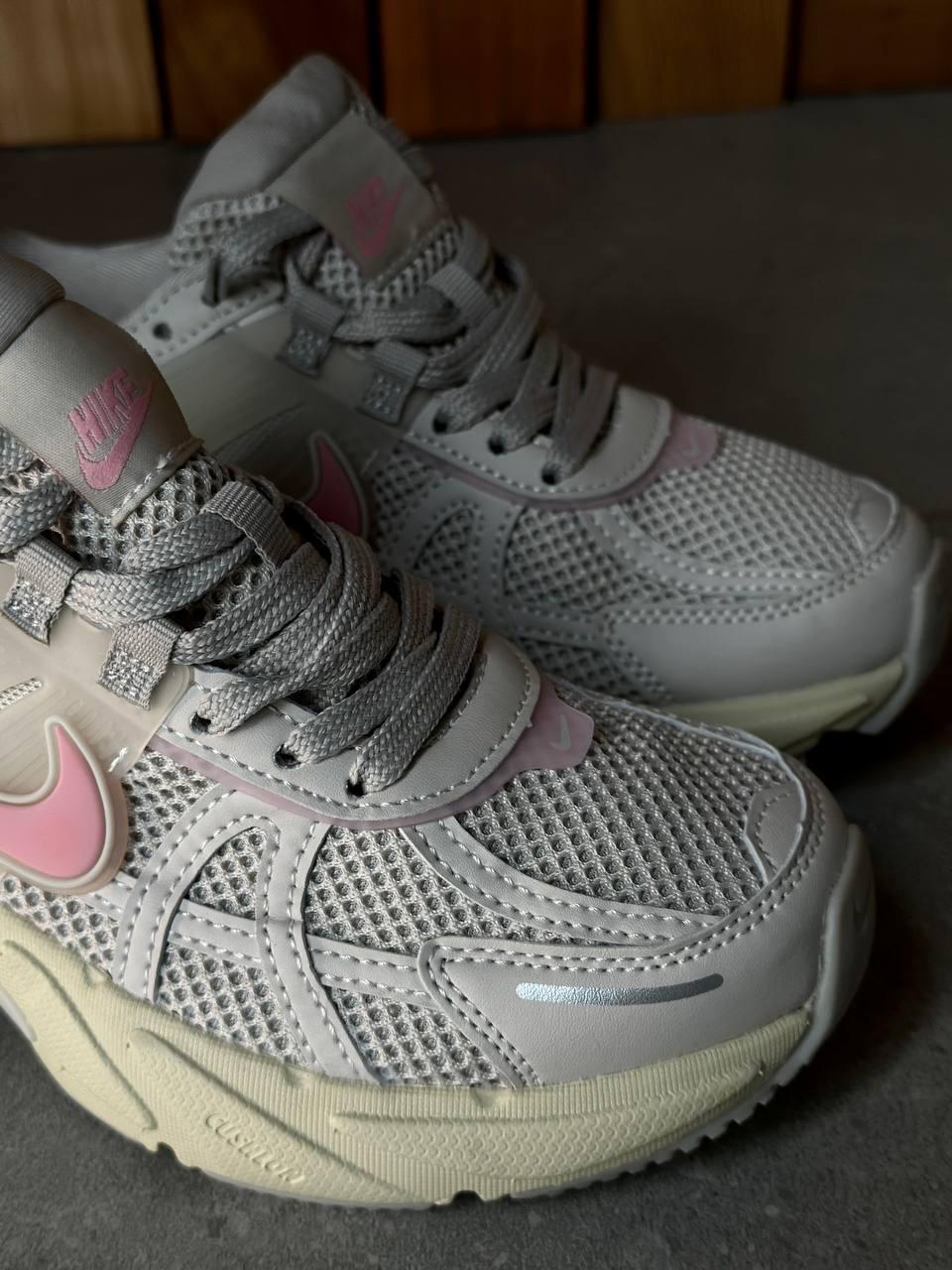 Nike Runtekk Beige Pink v2
