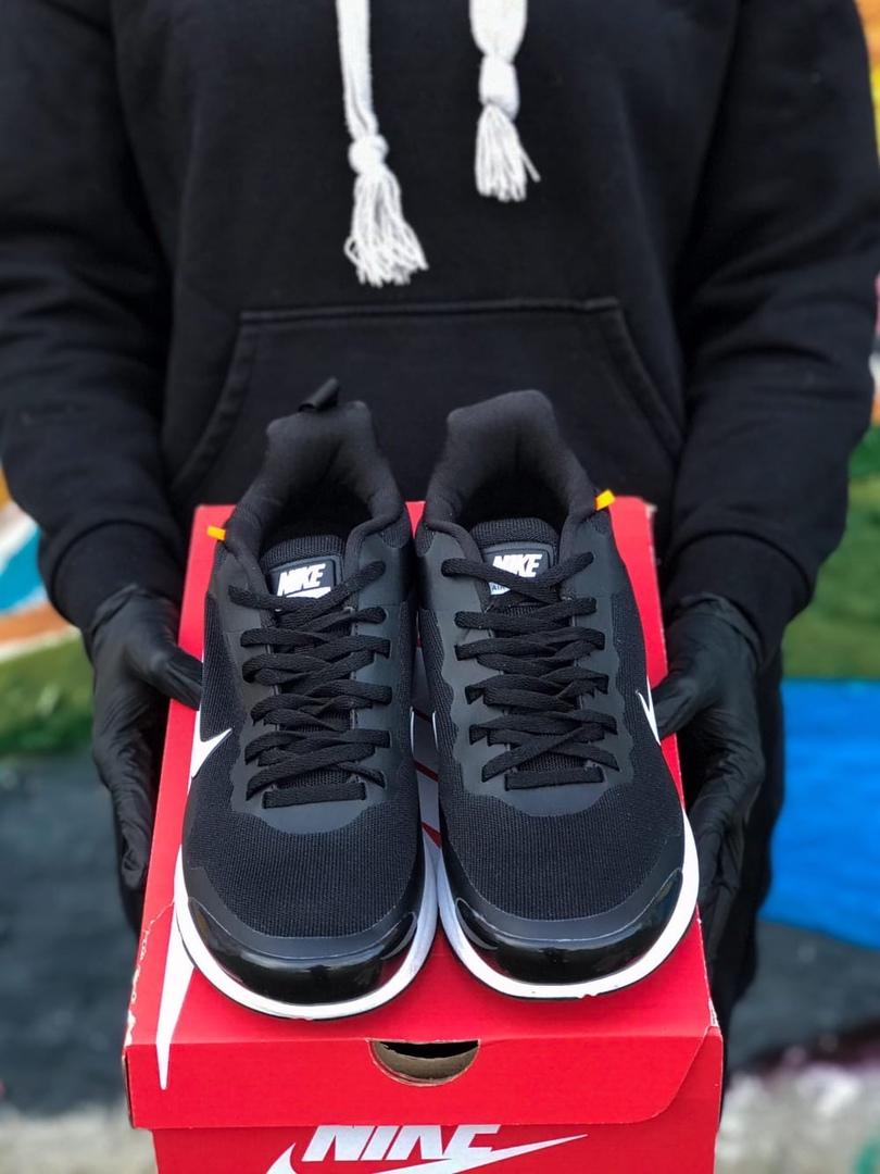Nike Air Presto CR7 Black White