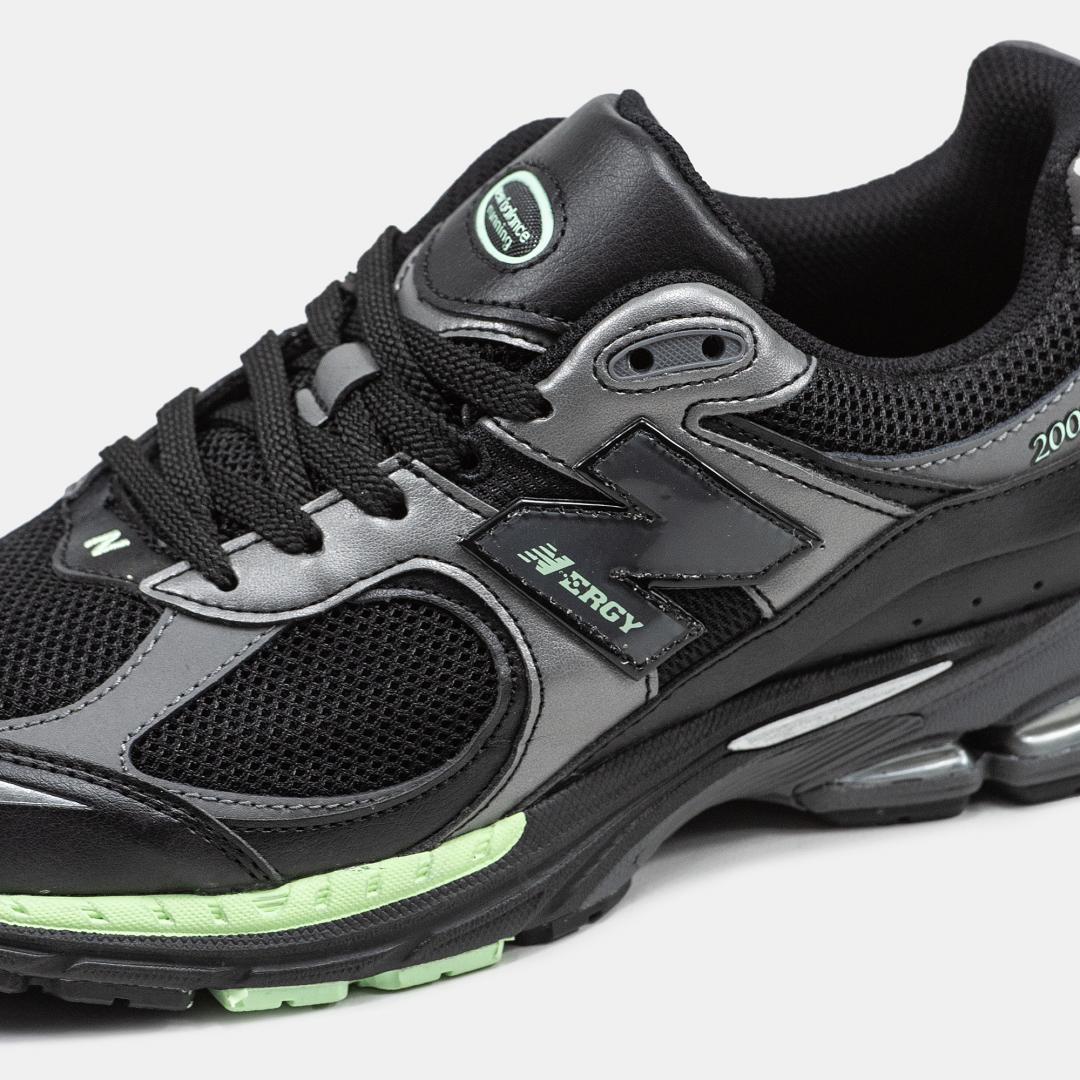 New Balance 2002R Black