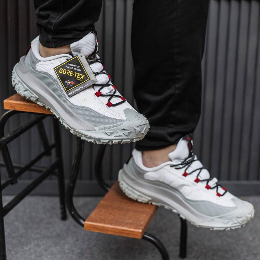 Nike ACG Mounth Fly Gore-Tex White Grey