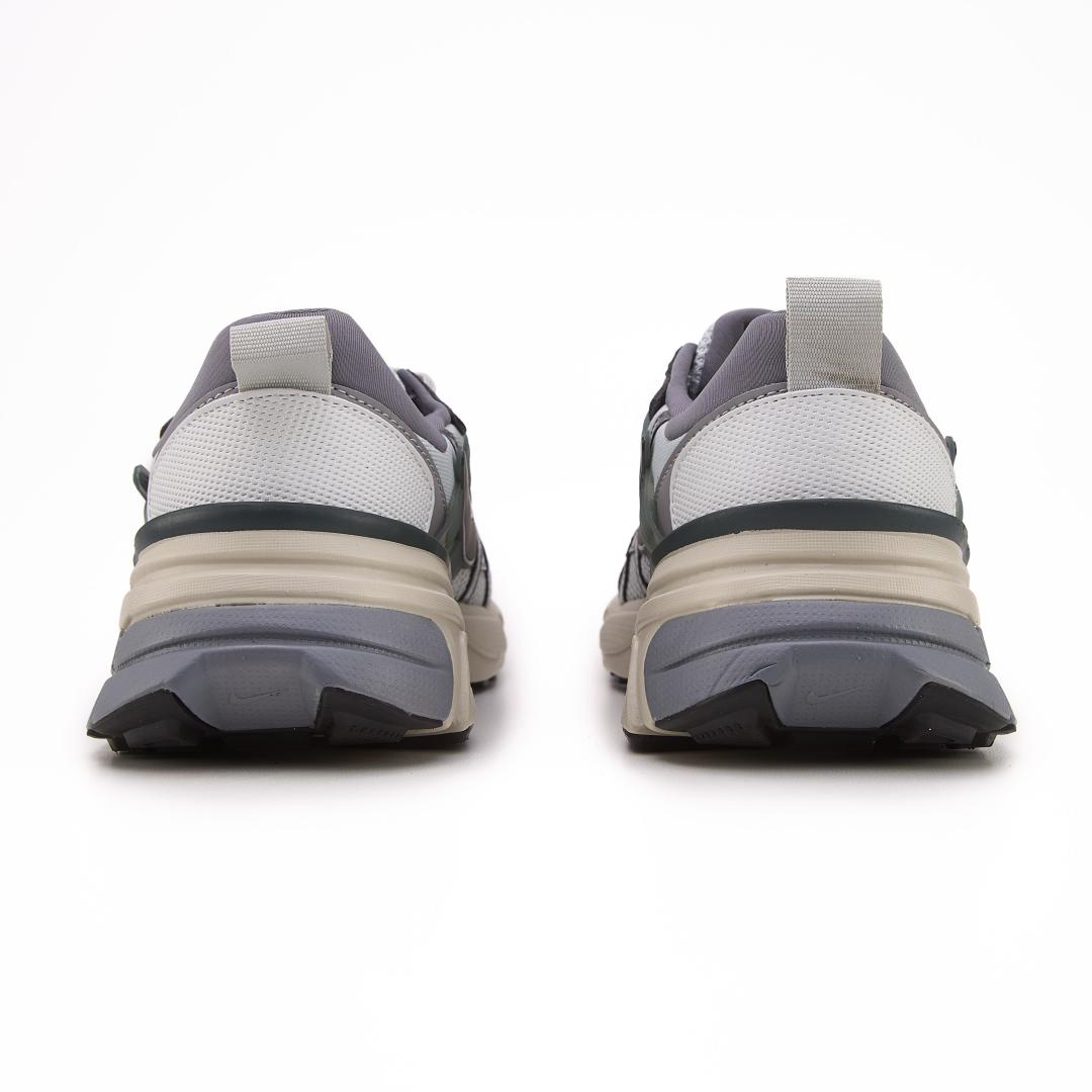 Nike Runtekk V2K Summit White Metalic Silver