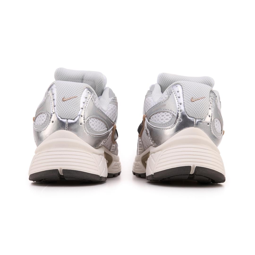 Nike V5 RNR White Silver Gold