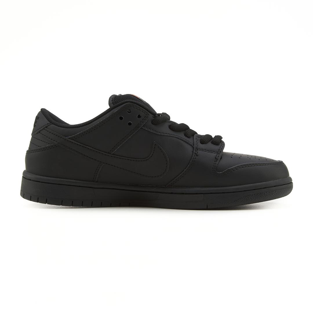 NIke SB Dunk Low Total Black Leather