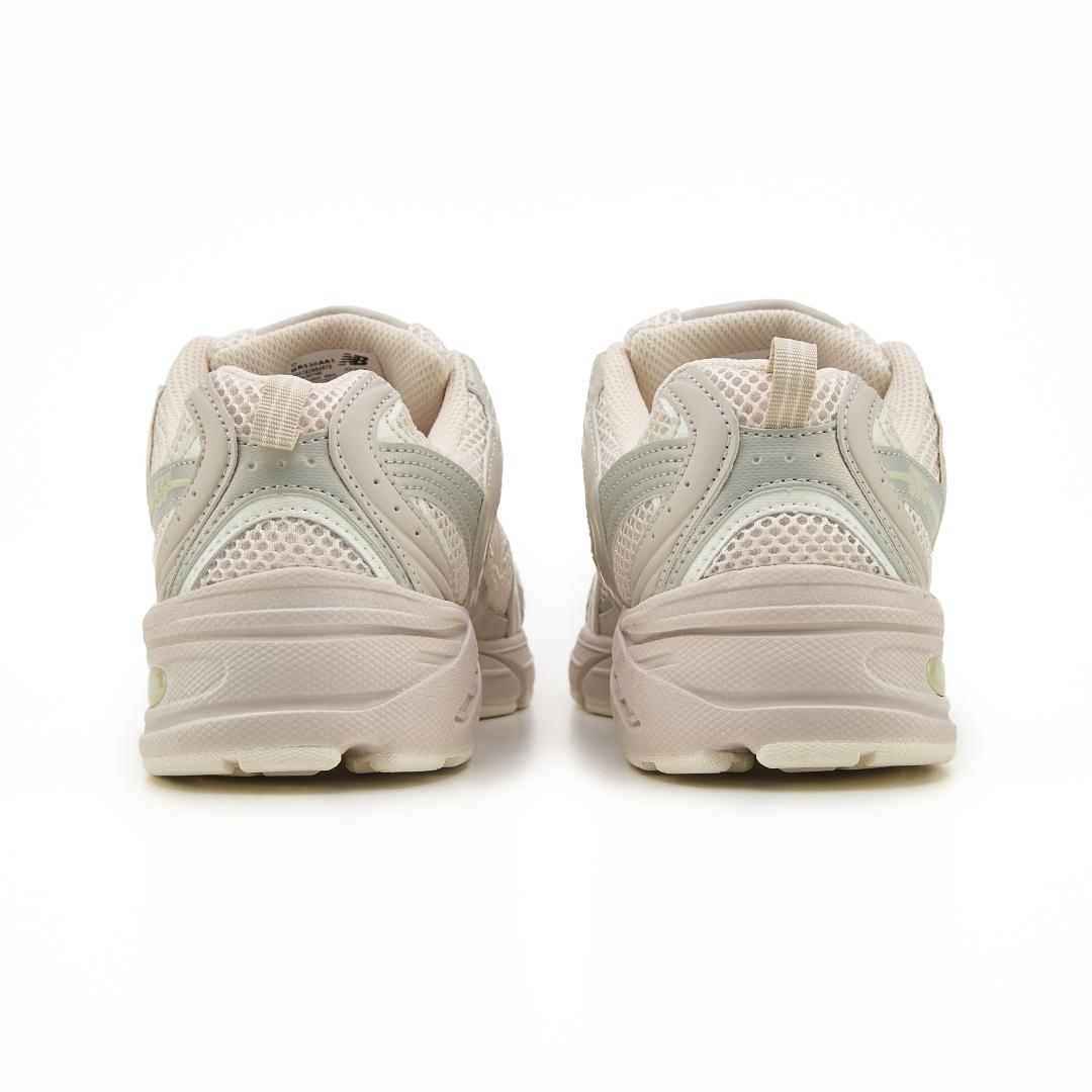 New Balance 530 Beige Light Grey