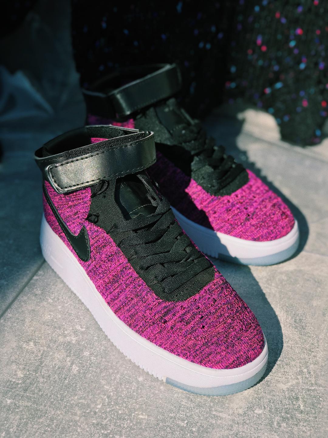 Nike Flyknit High Violet