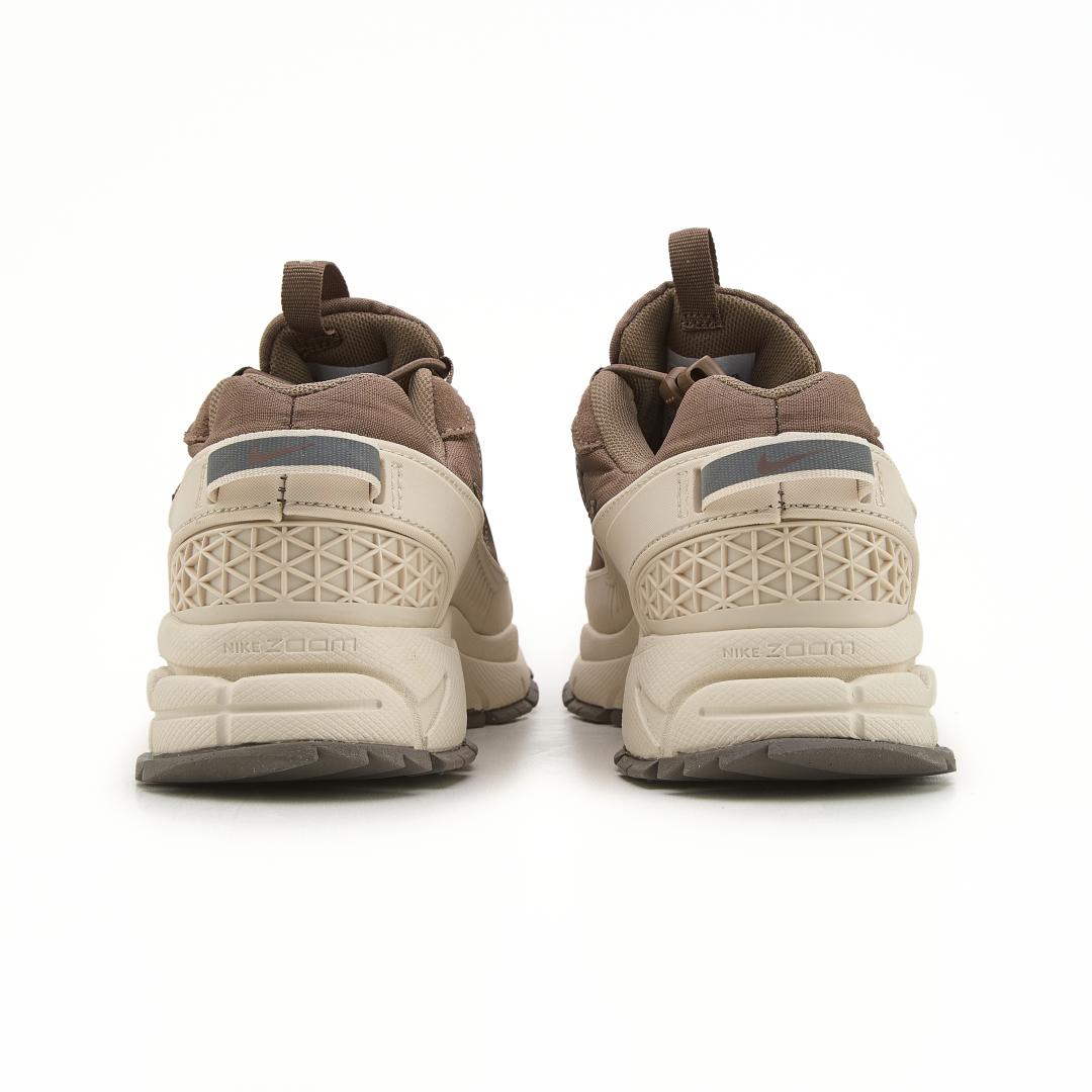 Nike Zoom Vomero Roam Light Bone
