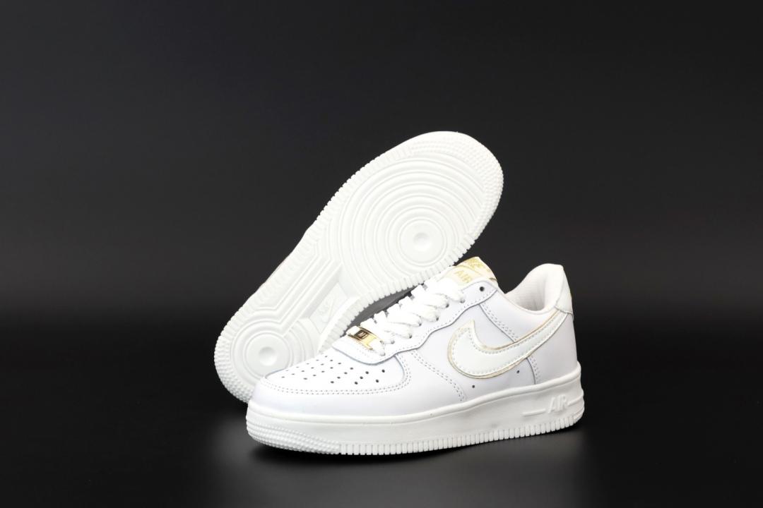 Nike Air Force 1 White 1