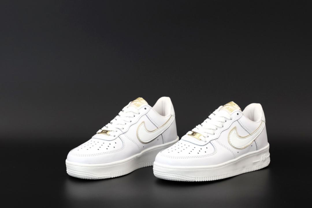 Nike Air Force 1 White 1
