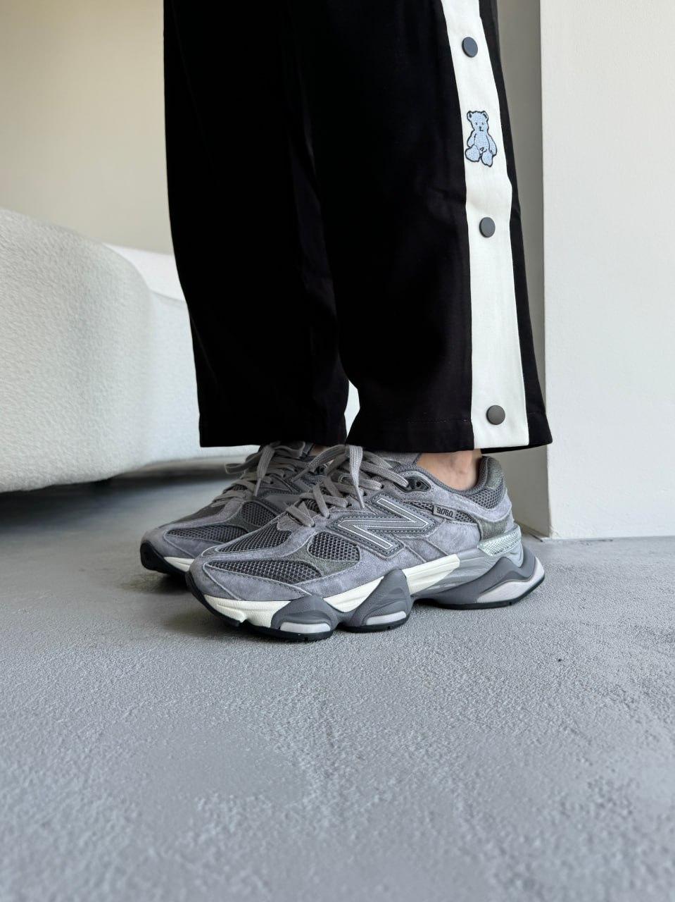 New Balance 9060 Dark Grey Beige