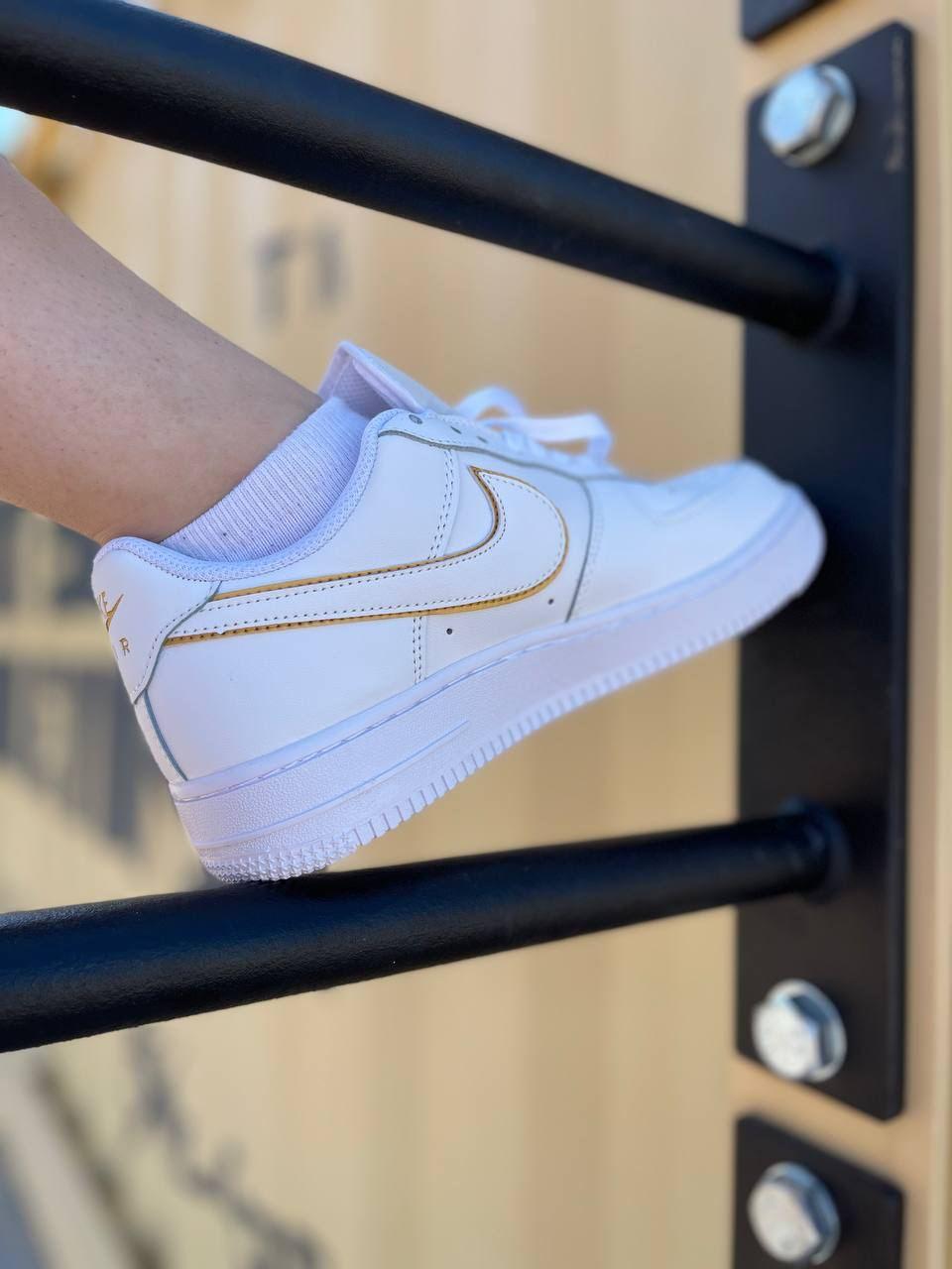 Nike Air Force 1 White 5