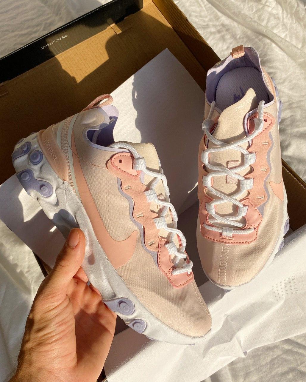 Nike React Pink
