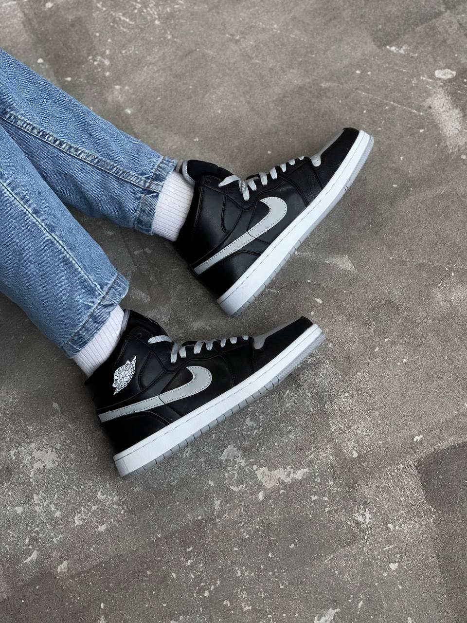 Nike Air Jordan Retro 1 High Black Grey Swoosh