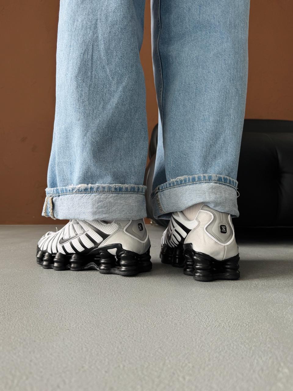 Nike Shox TL Black White