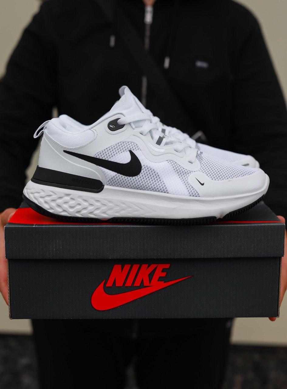 Nike React Infiniti Run Flyknit