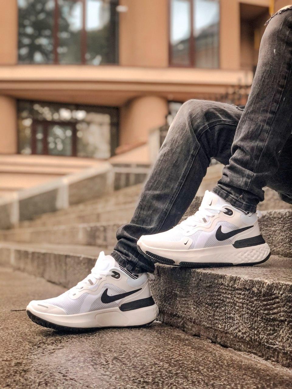 Nike React Infiniti Run Flyknit