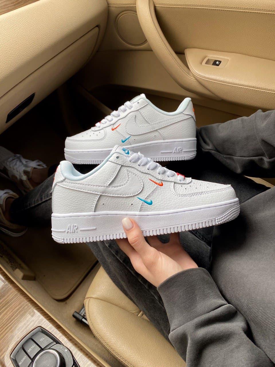 Nike Air Force 1 Swoosh White