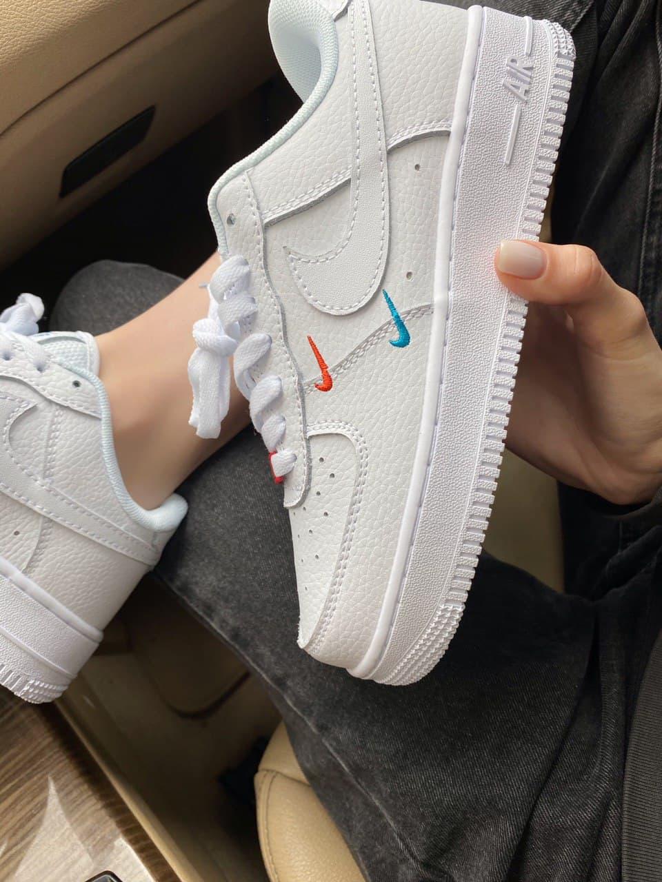 Nike Air Force 1 Swoosh White