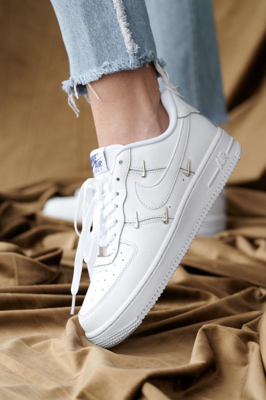 Nike Air Force 1 Metal Swoosh White