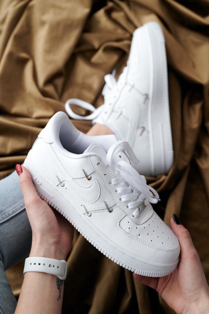 Nike Air Force 1 Metal Swoosh White