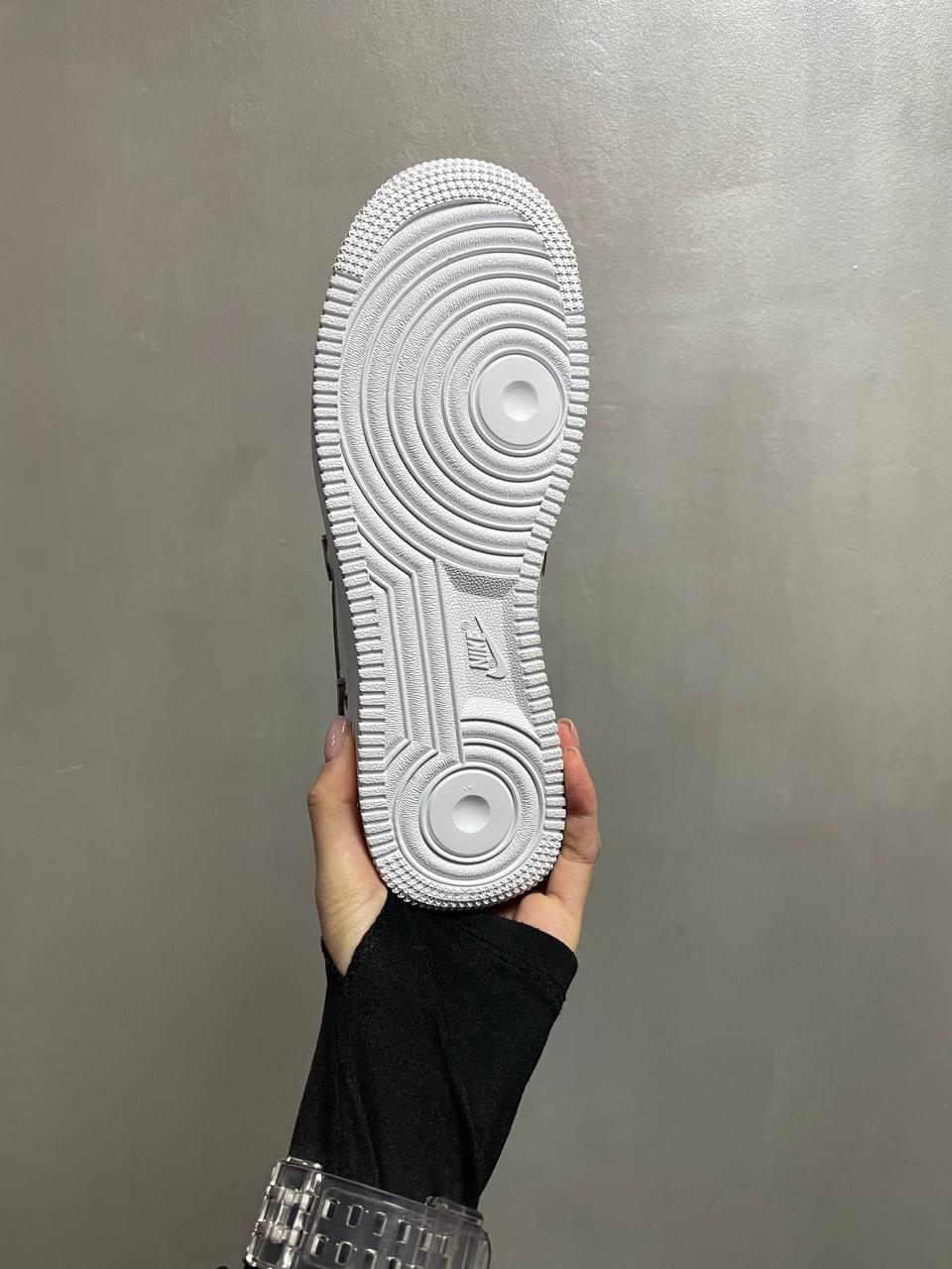 Nike Air Force 1 Metal Swoosh White