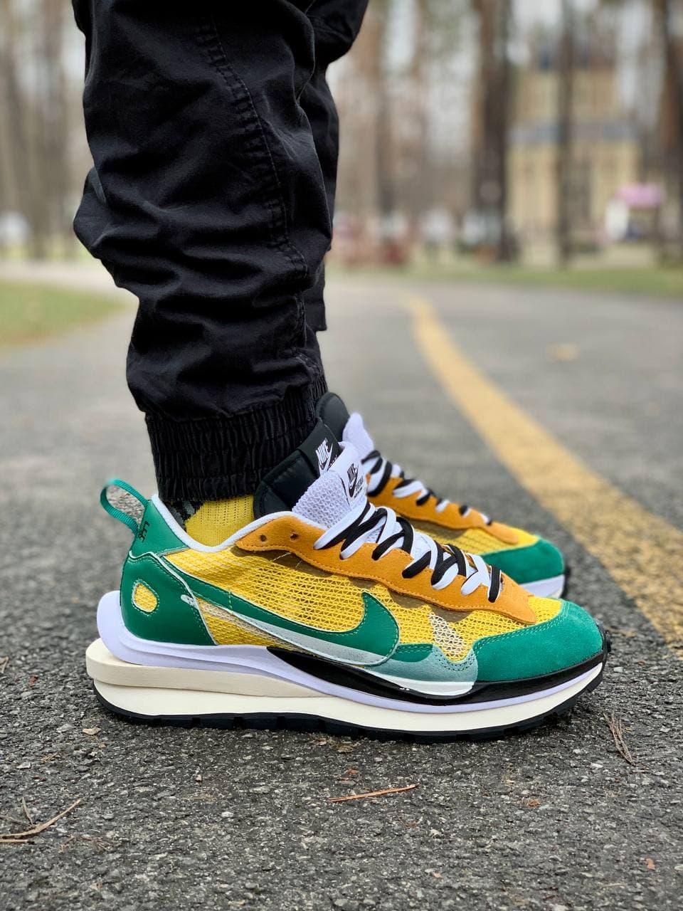 Nike VaporWaffle x Sacai Green