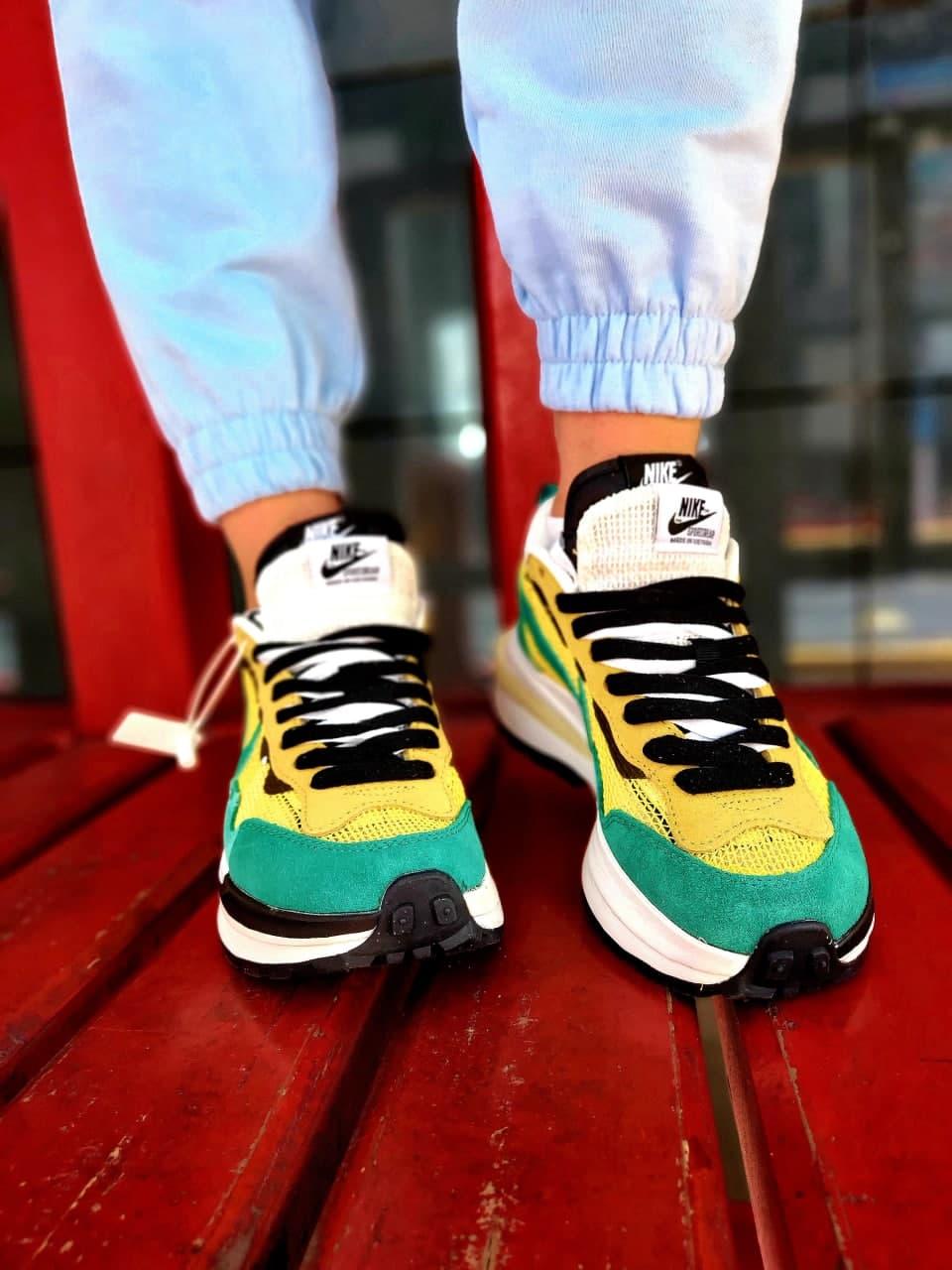 Nike VaporWaffle x Sacai Green