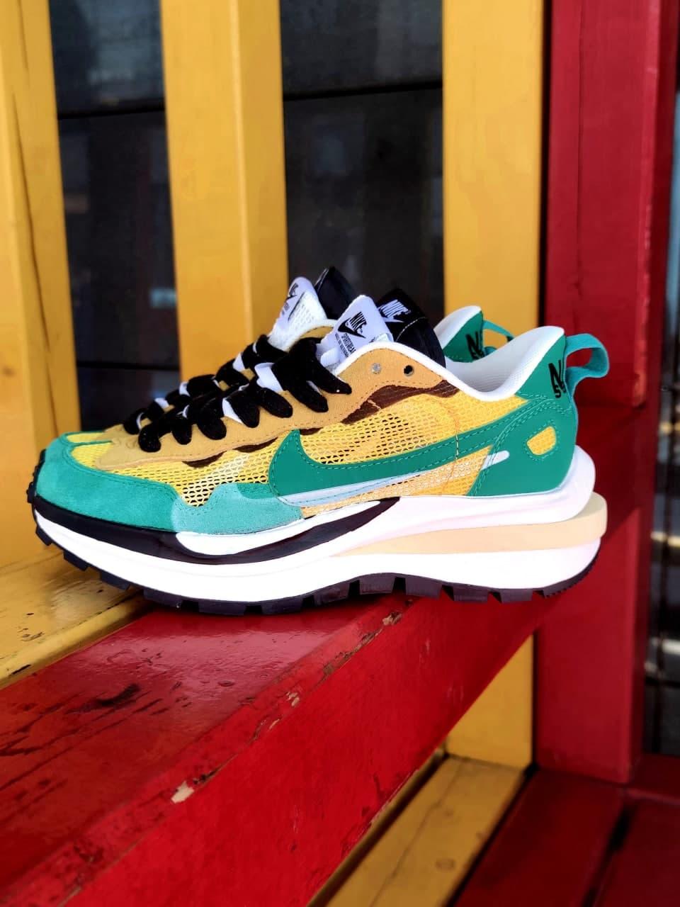 Nike VaporWaffle x Sacai Green