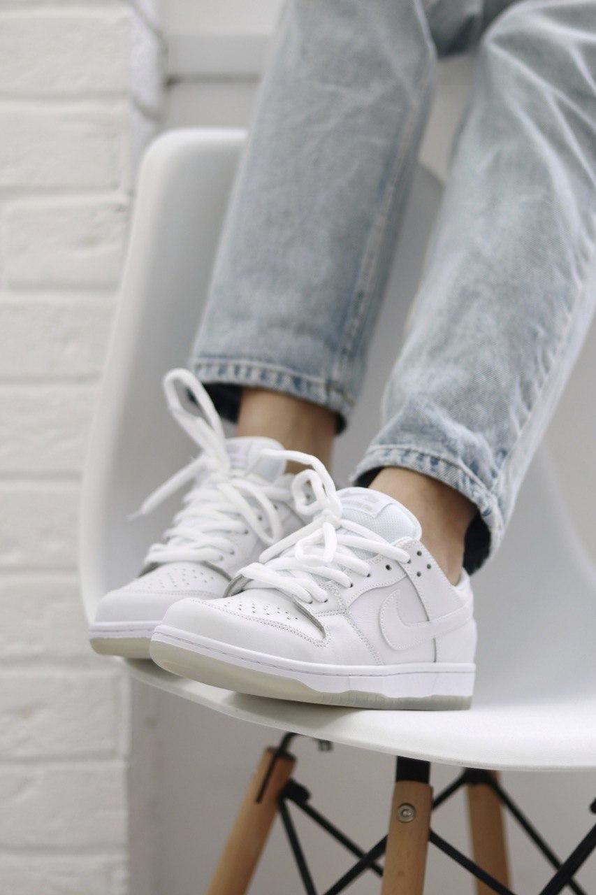 Nike Dunk Disrupt White