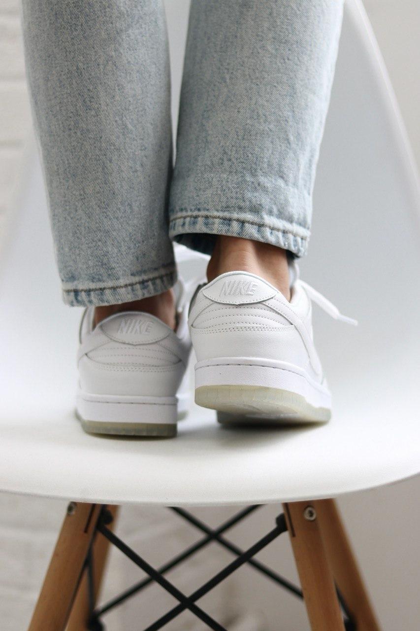 Nike Dunk Disrupt White