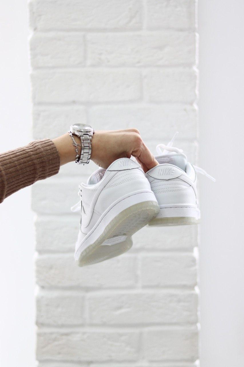 Nike Dunk Disrupt White