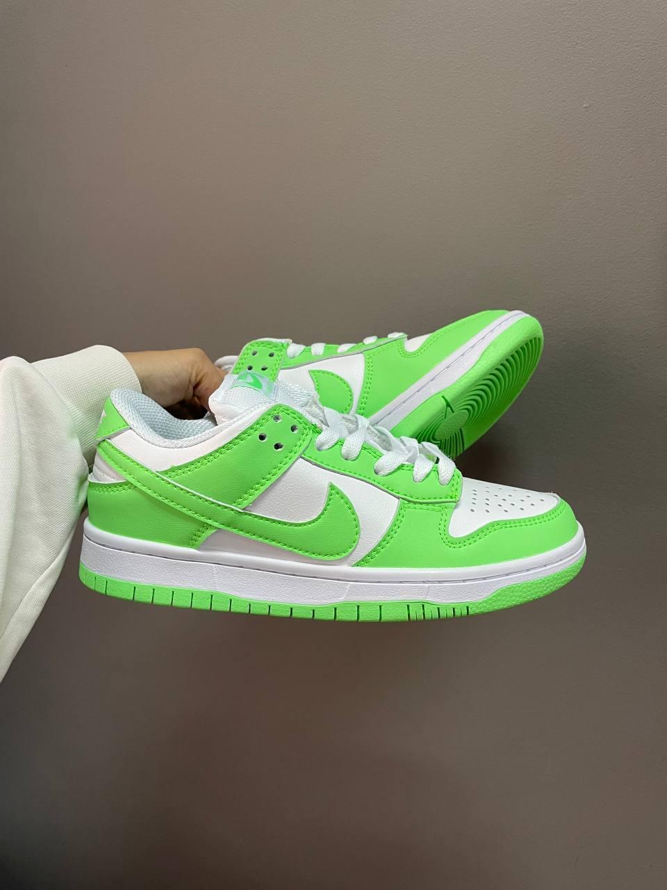 Nike SB Dunk Green White