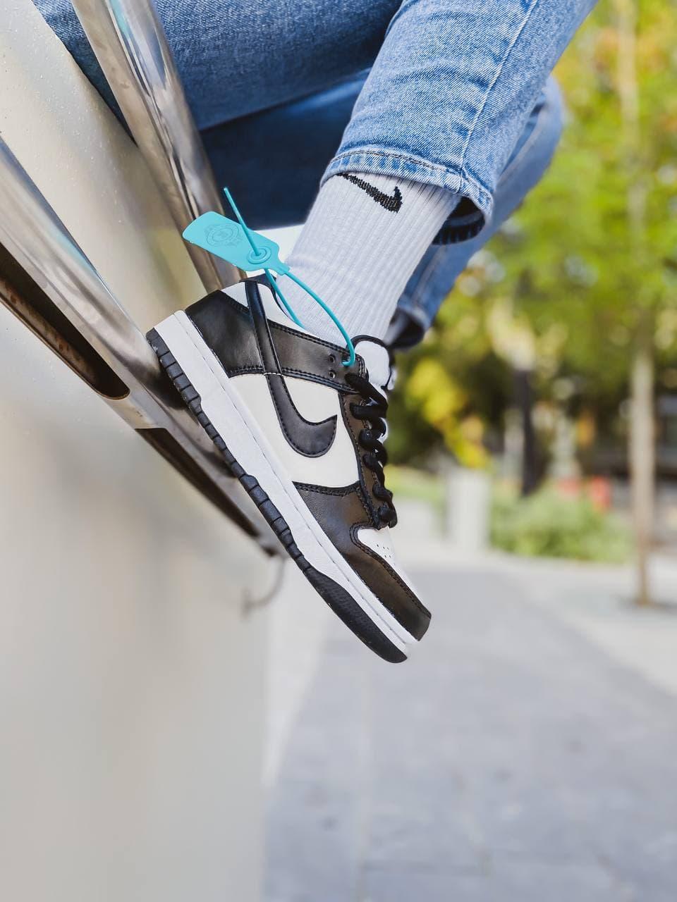 Nike Dunk Low Retro White Black