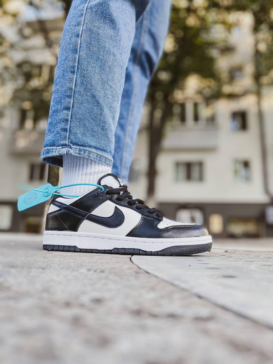 Nike Dunk Low Retro White Black