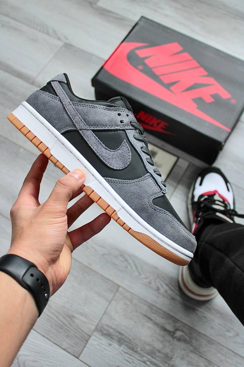 Nike SB Dunk Low Black Silver