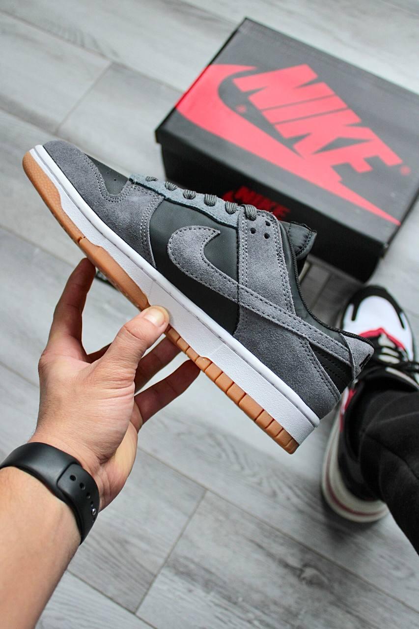 Nike SB Dunk Low Black Silver