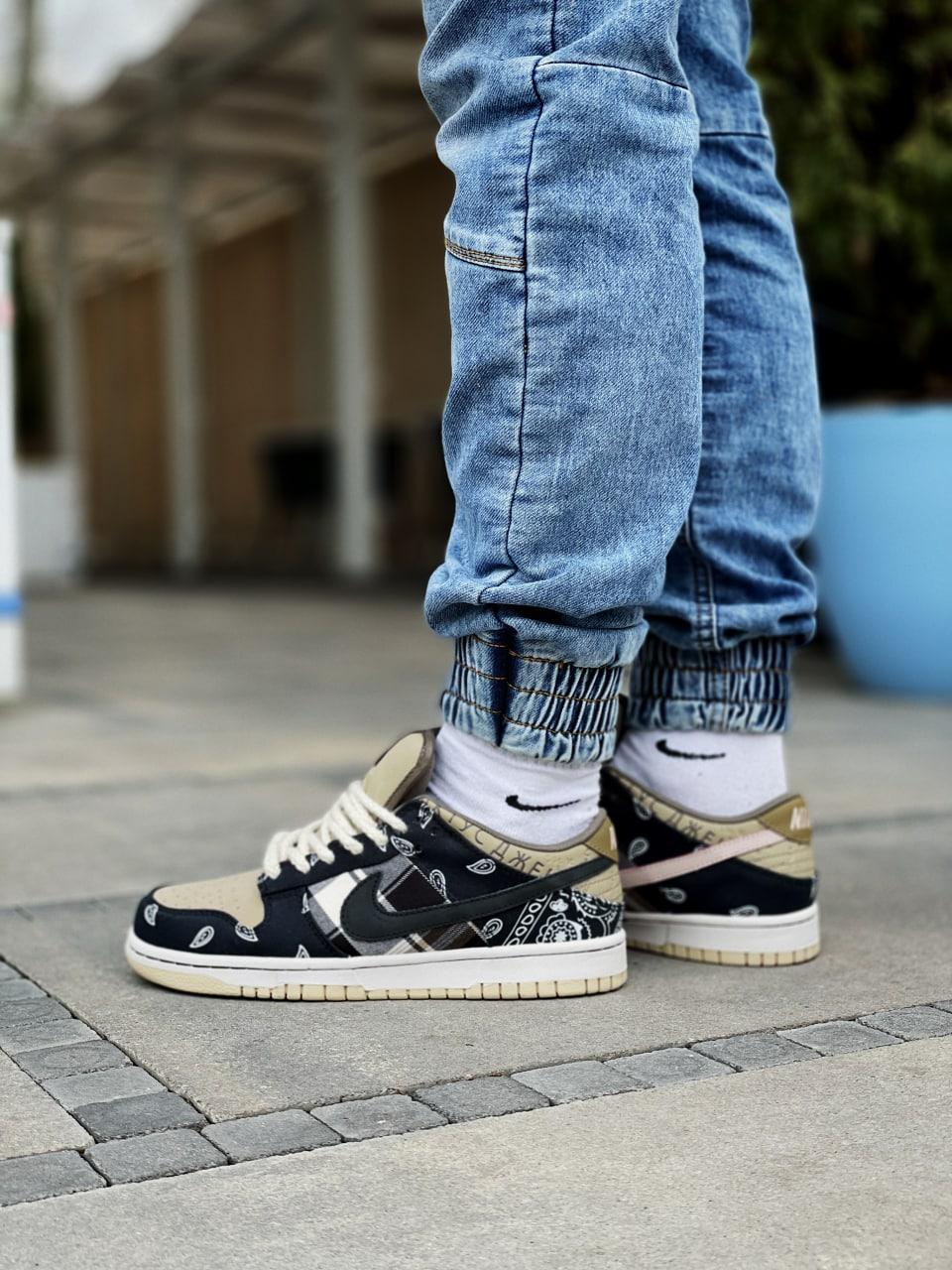 Nike SB Dunk Low x Travis Scott Cactus Jack Brown