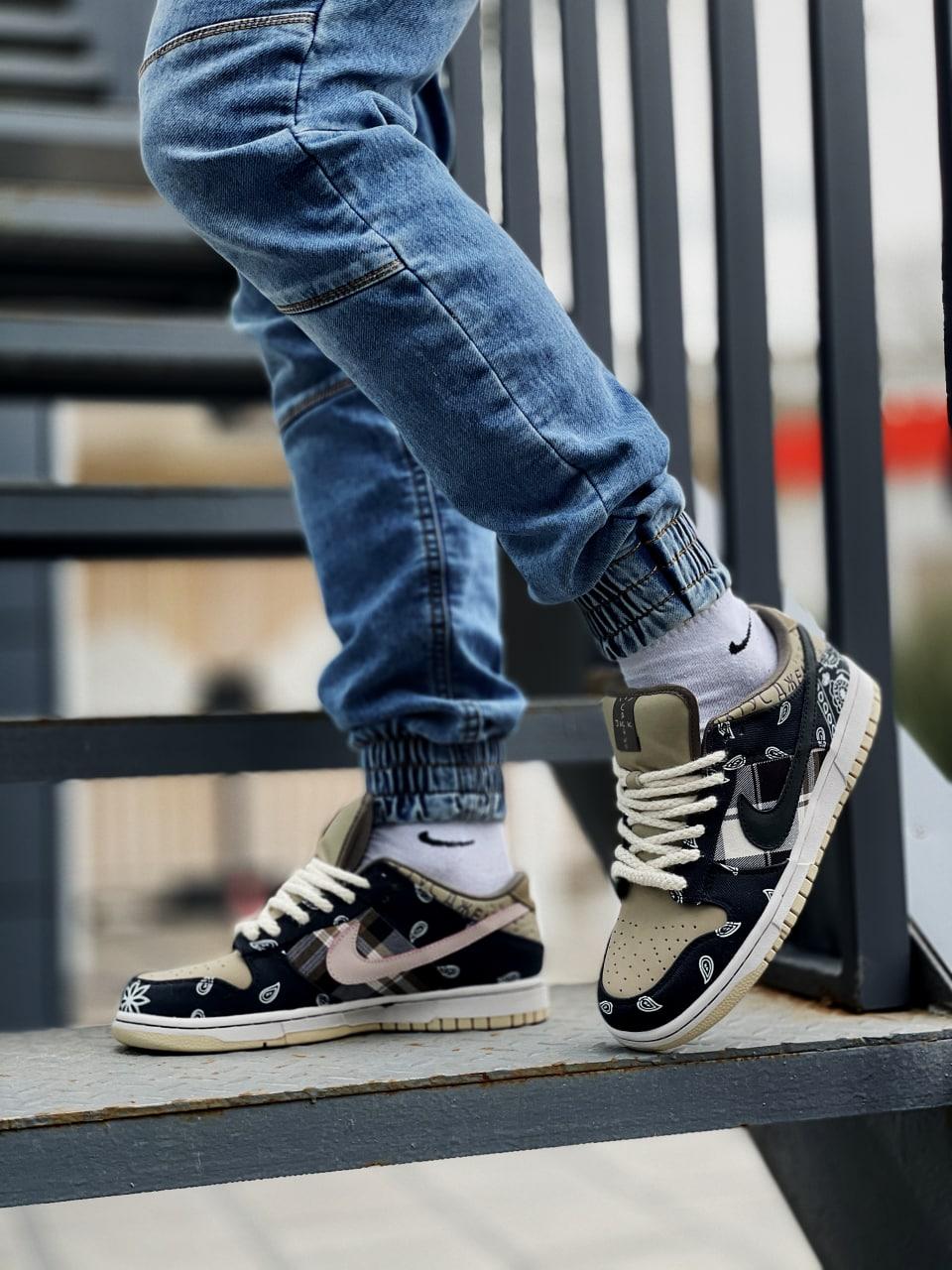 Nike SB Dunk Low x Travis Scott Cactus Jack Brown