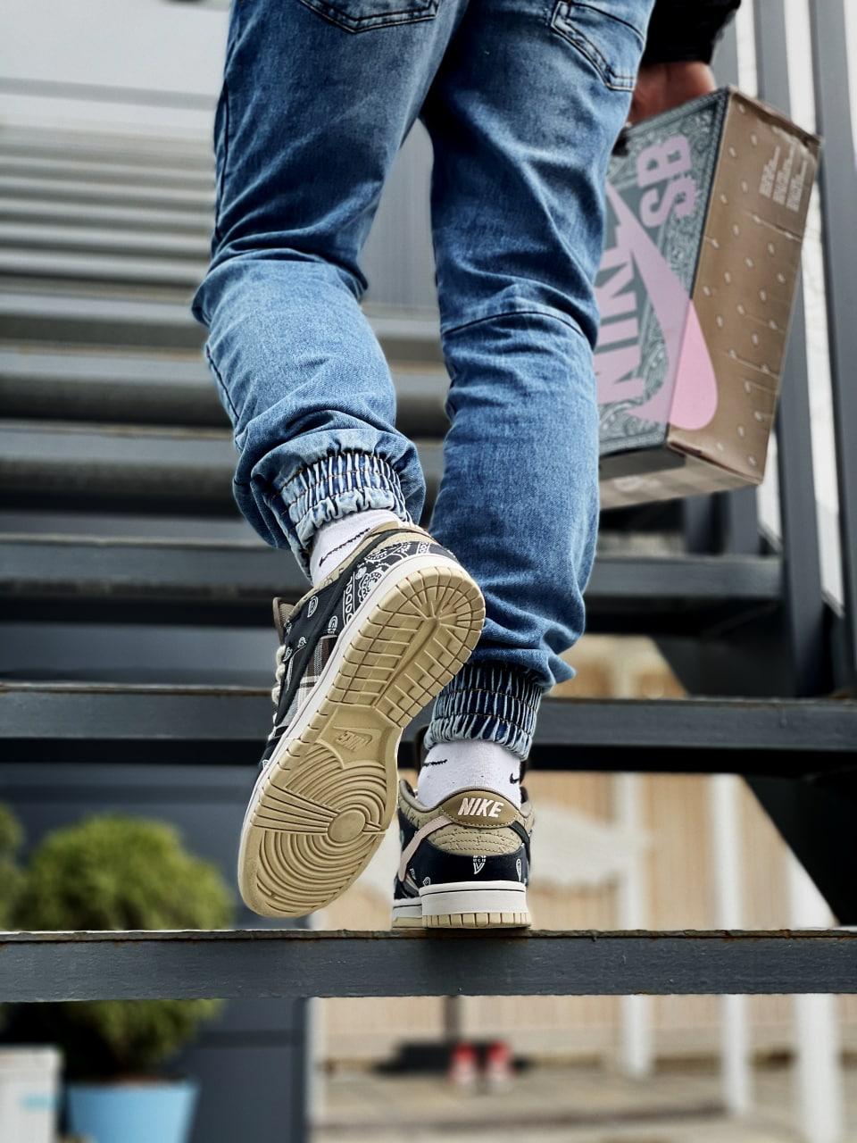Nike SB Dunk Low x Travis Scott Cactus Jack Brown