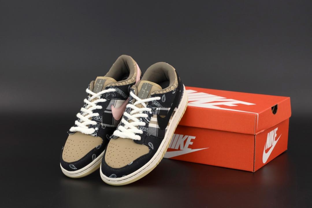 Nike SB Dunk Low x Travis Scott Cactus Jack Brown