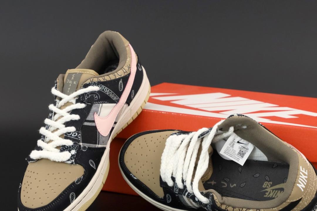 Nike SB Dunk Low x Travis Scott Cactus Jack Brown