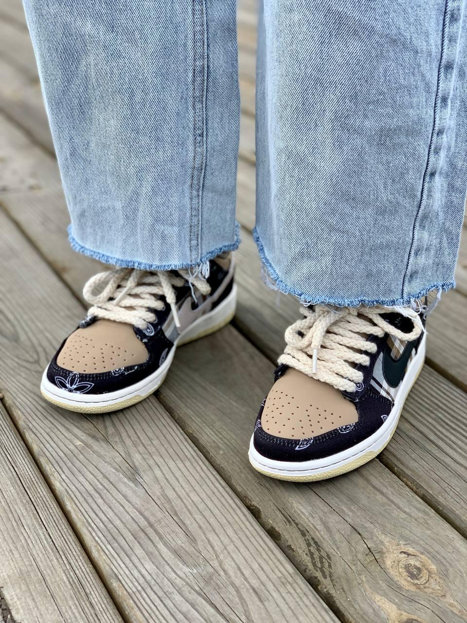 Nike SB Dunk Low x Travis Scott Cactus Jack Grey