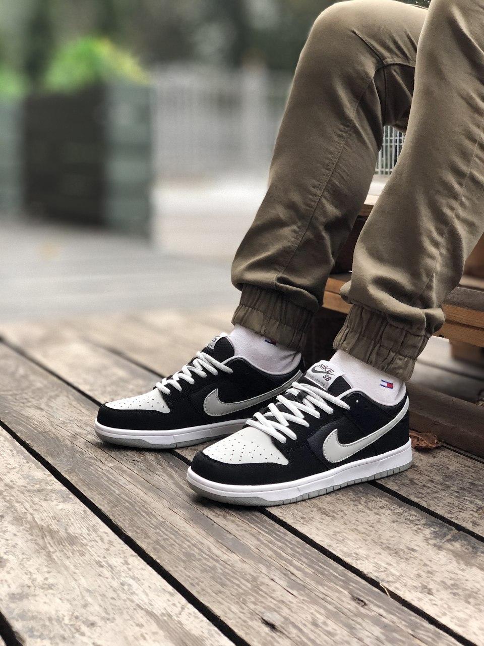 Nike Nike SB Dunk Low Black Grey 1