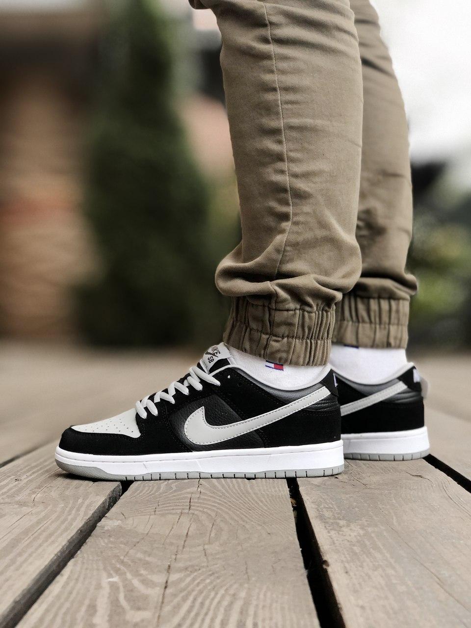 Nike Nike SB Dunk Low Black Grey 1