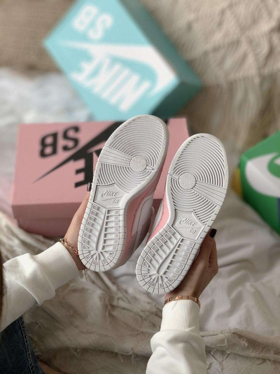 Nike SB Dunk Low Pink Bird