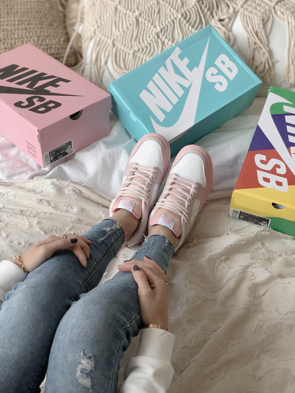 Nike SB Dunk Low Pink Bird