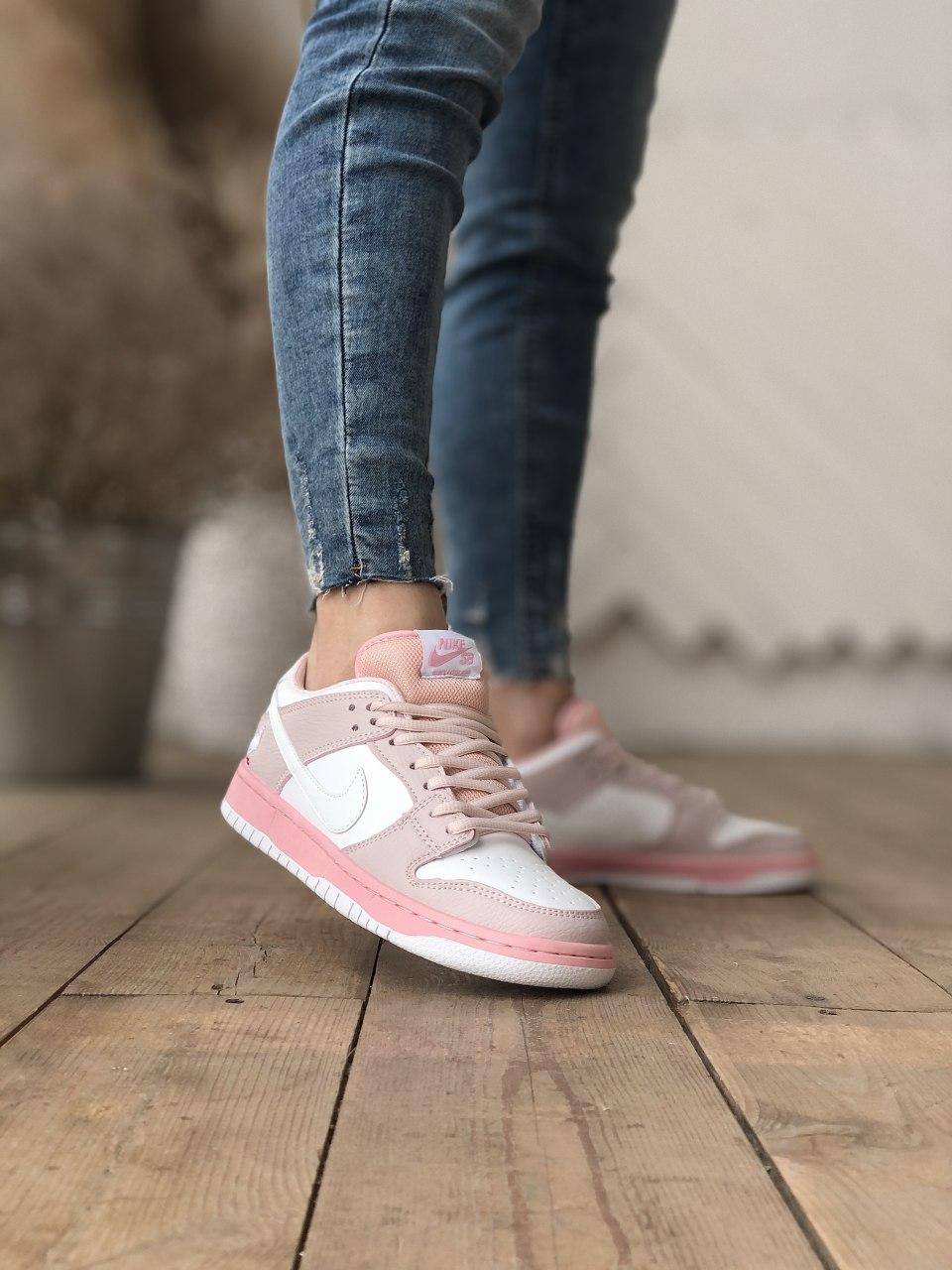 Nike SB Dunk Low Pink Bird