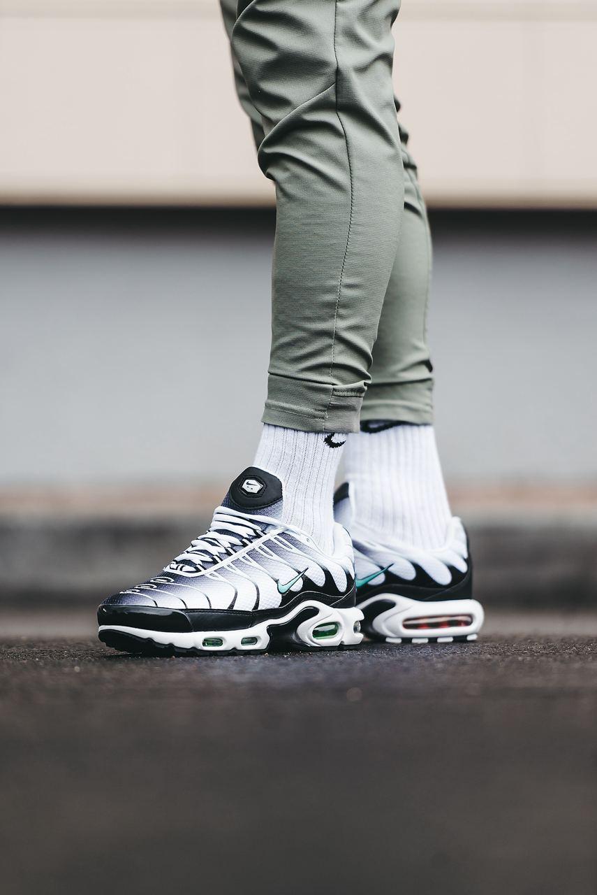 Nike Air Max Plus TN Black White Green