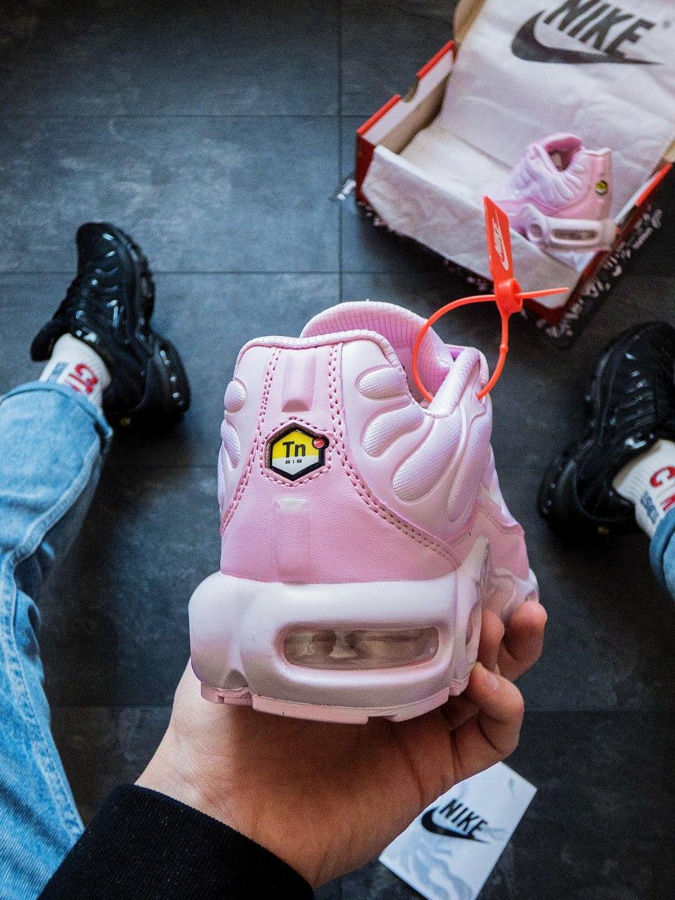 Nike Air Max Plus TN Pink